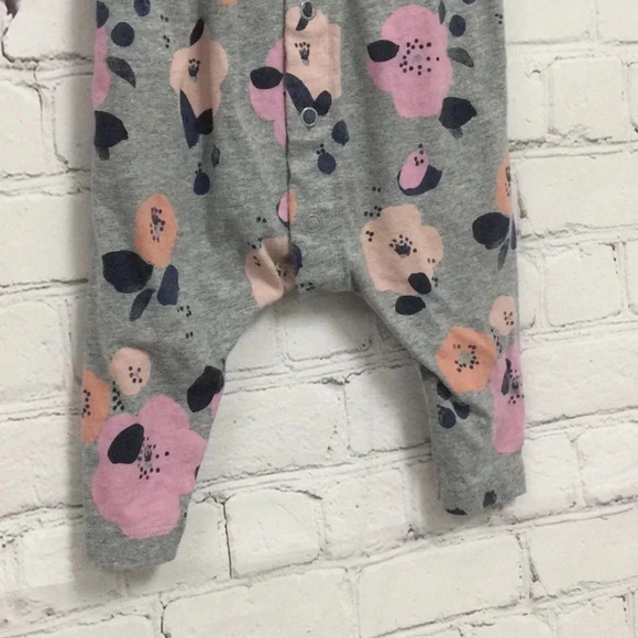 Tea Collection Snap Button Floral Romper size 3-6M - Picture 3 of 6